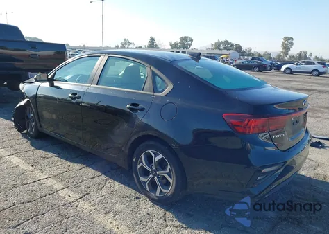 2020 Kia Forte Fe/Lxs z USA, uszkodzony, nr VIN 3KPF24ADXLE196375